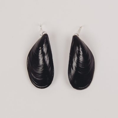 Earring mussel x2