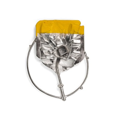 Brooch, How Many Is One