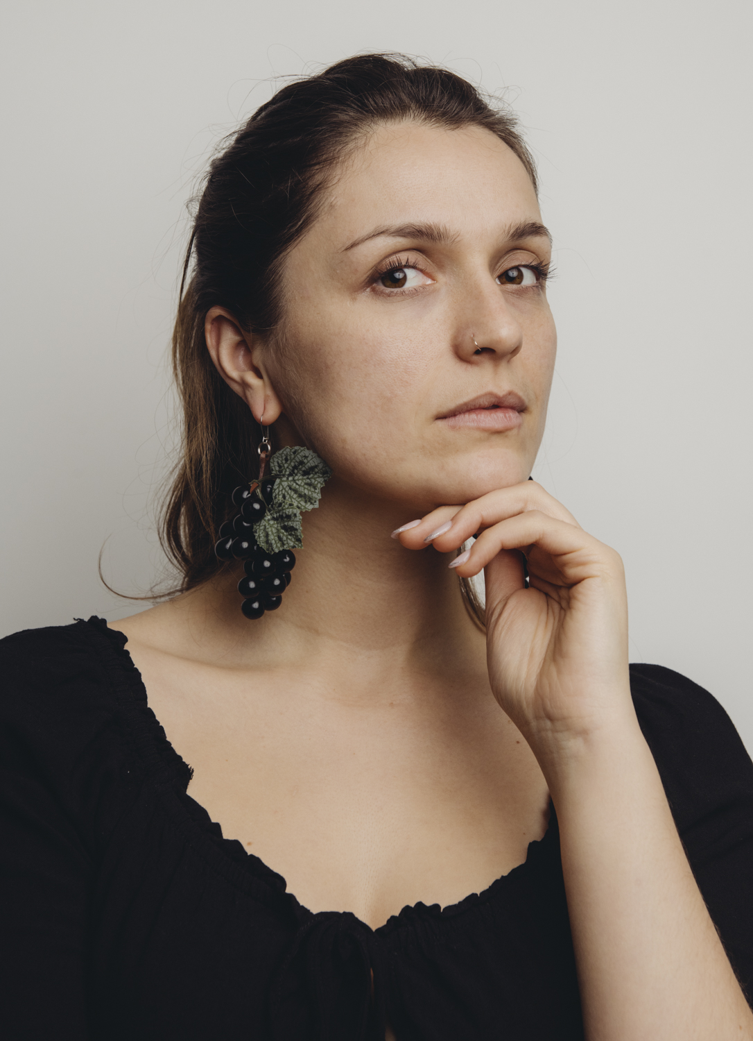 Earring grapes black (Sold Archive)