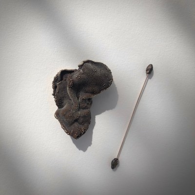 Brooch, Pelt brooch III