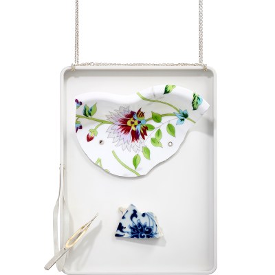 Neck-piece (Archive - Back to the artist)