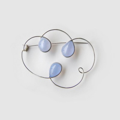 Brooch, Shared Gravity